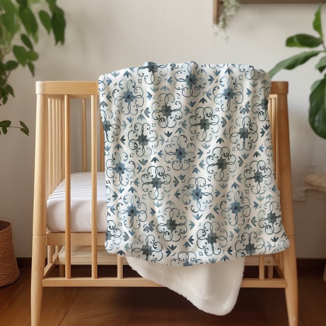 Marokkanisches Fliesenmuster in Blau und Weiß Sherpadecke (Von Creator hochgeladen)