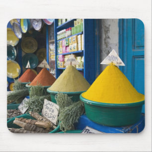MAROKKO, Atlantikküste, ESSAOUIRA: Gewürzmarkt Mousepad