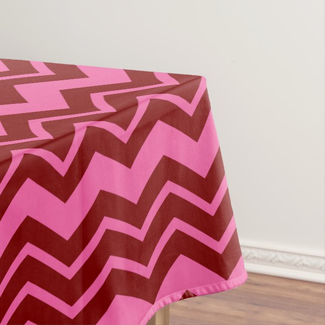 Marone Rot Pink Chevron Zigzag Design  Tischdecke (Beispiel)