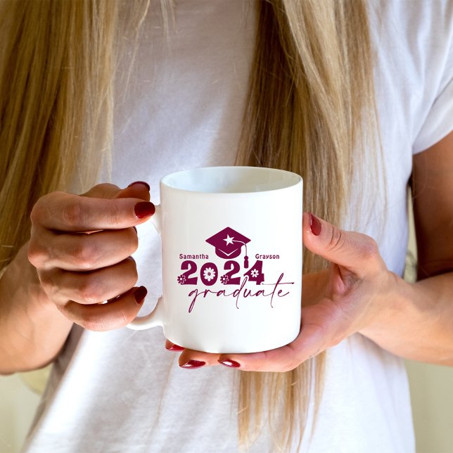 Maroon 2024: personalisierte Graduate Class Kaffeetasse (Von Creator hochgeladen)