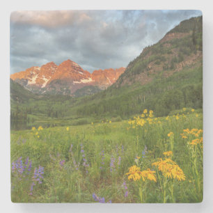 Maroon Bells spiegeln sich in den ruhigen Maroon L Steinuntersetzer