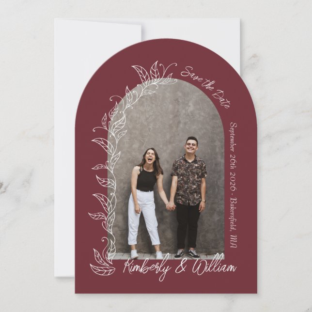 Maroon Berry Botanical Blätter Arch Save the Date Einladung (Vorderseite)