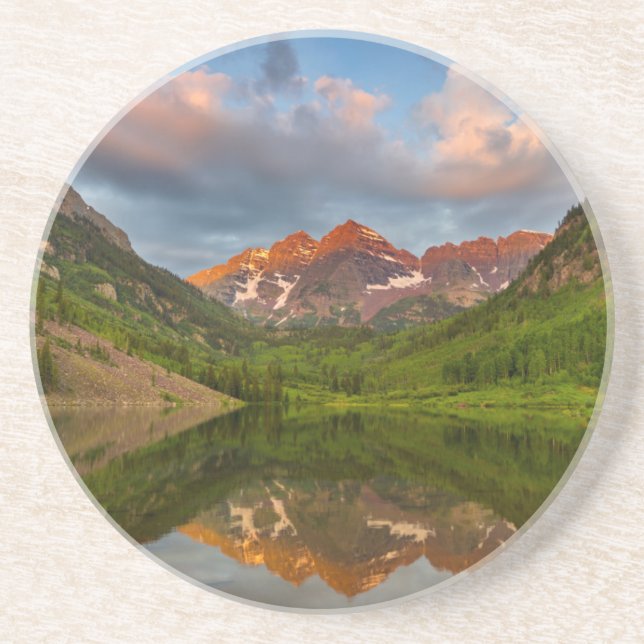 Maroon Glocken Reflektion von Calm Maroon Untersetzer (Vorne)