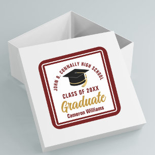 Maroon Gold Graduate Personalisiert Graduate Party Quadratischer Aufkleber