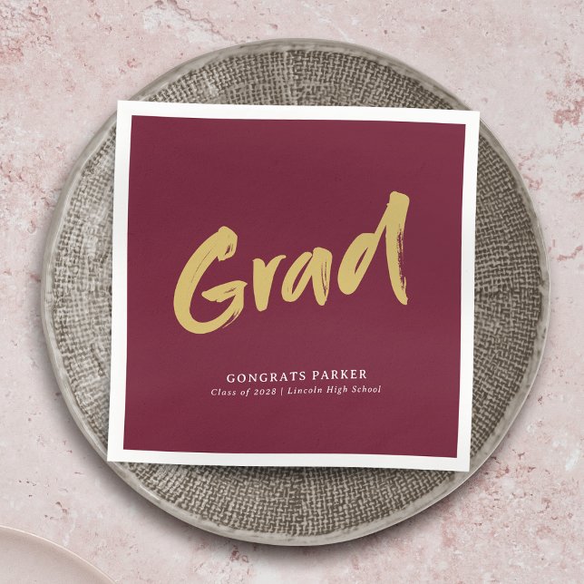Maroon Gold Simple Modern Brush Script Abschluss Serviette (Maroon Gold Simple Modern Brush Script Graduation Napkins)