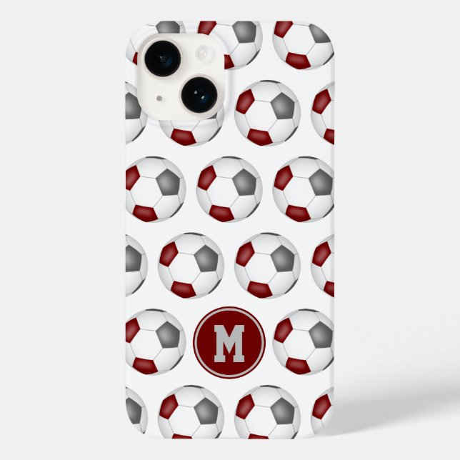 Maroon graue Fußballbälle Muster mit Monogramm Case-Mate iPhone Hülle (Rückseite)