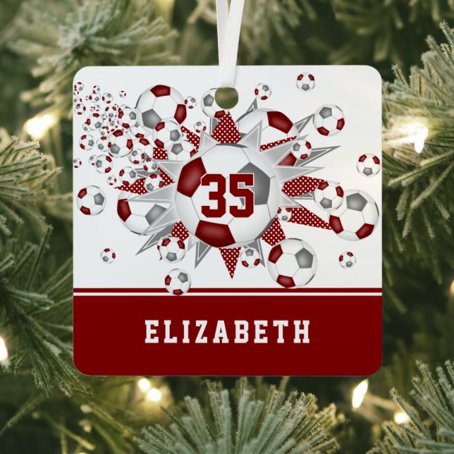 Maroon graue Fußballbälle Stars personalisiert Ornament Aus Metall (InSitu)