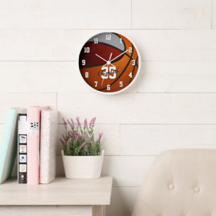 Maroon graue Mannschaftsfarben Basketballspieler N Uhr