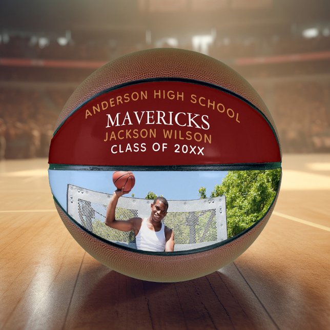Maroon High School Player Foto Personalisiert Basketball (Von Creator hochgeladen)