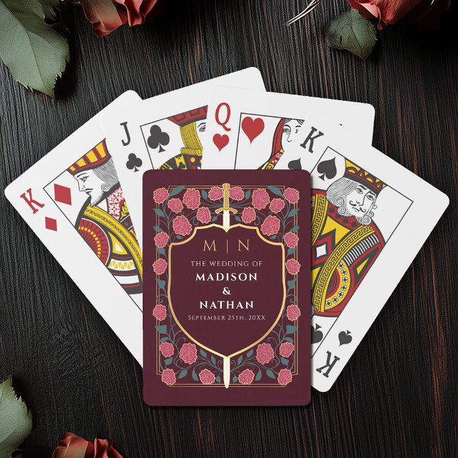 Maroon Royal Sword Shield Gastgeschenk Hochzeit Spielkarten (Von Creator hochgeladen)