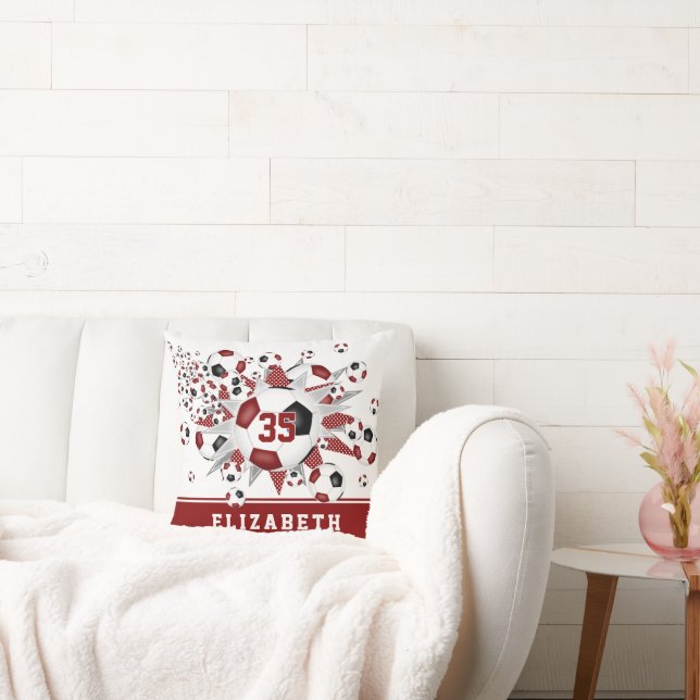 Maroon schwarze Sportsaal Mädchen Fußball Stars Kissen (Liege)