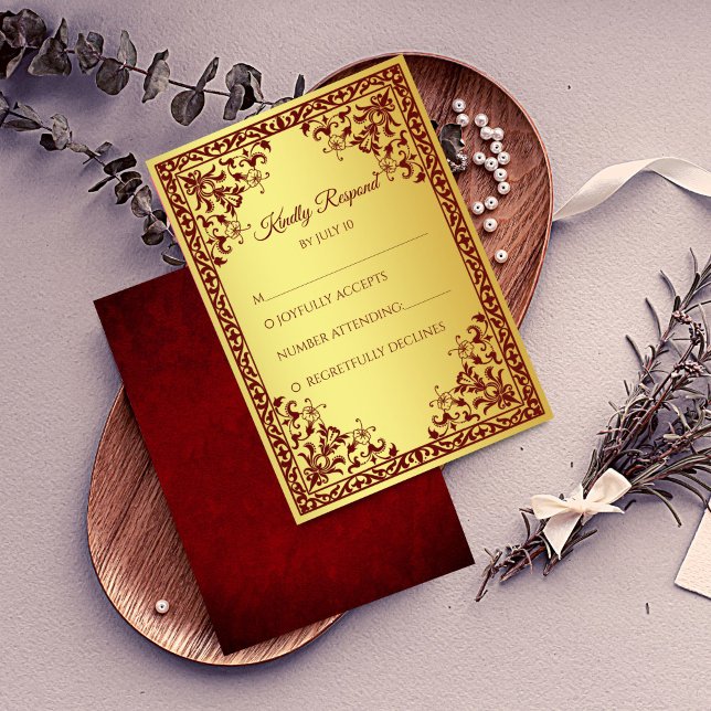 Maroon und Gold Vintage indische Luxushochzeit RSVP Karte (Maroon and gold vintage ornate frame Indian luxury wedding RSVP Card)