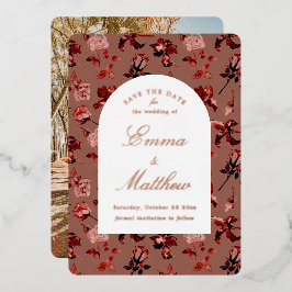 Maroon und Gold Wilder botanischer Maximalismus Folieneinladung