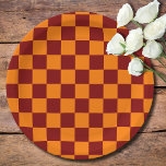 Maroon und Orange Checkered Vintag Pappteller<br><div class="desc">Maroon und Orange Checkered Vintag</div>