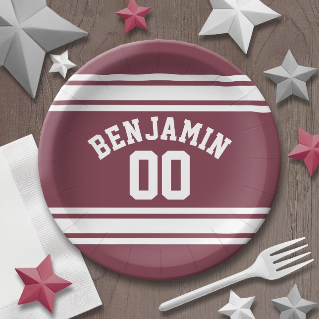 Maroon und White Jersey Stripes Individuelle Name Pappteller (Personalized party plates - sports theme for birthday or any occasion)
