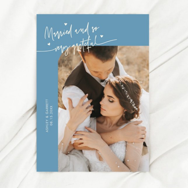 Married and Grateful Wedding Photo Denim Blue Dankeskarte (Von Creator hochgeladen)