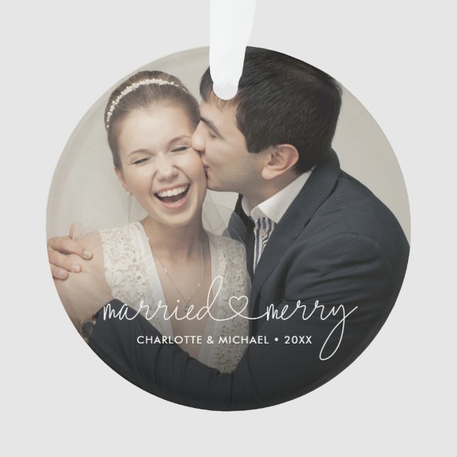Married & Merry Heart Script Modern Custom Wedding Ornament (Vorderseite)