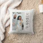 Married Wedding Photo Newlyweds Christmas Kissen<br><div class="desc">Celebrate your first holiday season as a married couple with the Married Wedding Photo Newlyweds Christmas Throw Pillow, a charming and personalized keepsake for your home. Featuring your wedding photo in a festive design, this throw pillow adds a romantic and joyful touch to holiday decor. Perfect for cozying up on...</div>