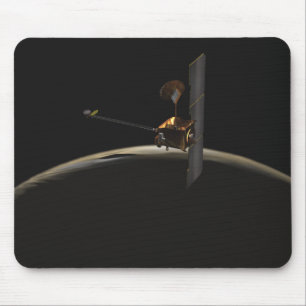 Mars-Odysseeraumfahrzeug über Marssonnenaufgang Mousepad