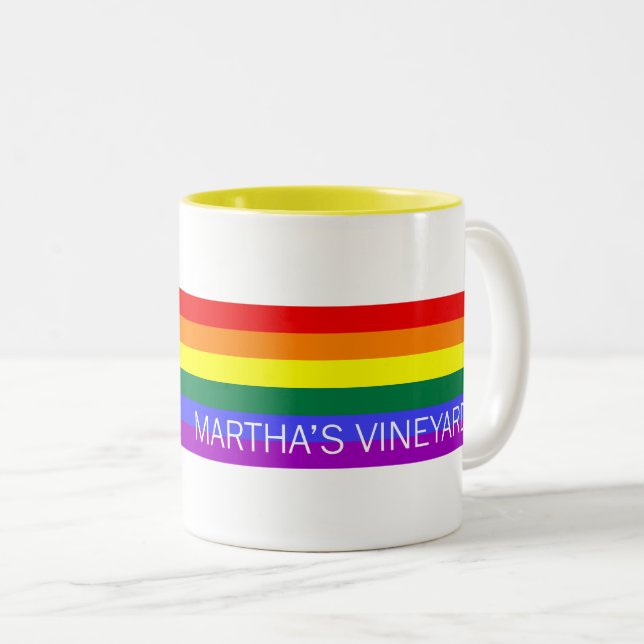 Martha's Vineyard Rainbow Tasse (VorderseiteRechts)