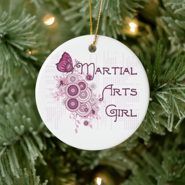 Martial Arts Girl Pink Butterfly Keramik Ornament (Baum)