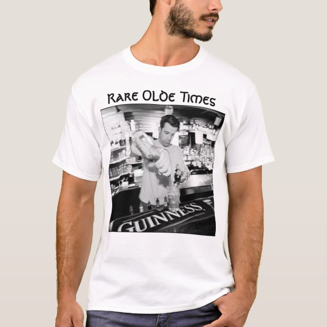 Martin am Bar T-Shirt (Vorderseite)