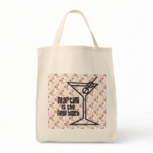 Martini ist das neue Schwarze (mit backgroung)