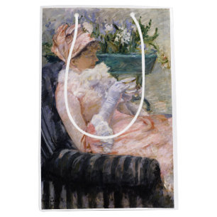 Mary Cassatt - Die Tasse Tee Mittlere Geschenktüte