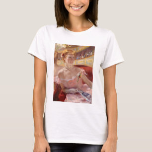 Mary Cassatt - Eine Frau mit Perlenschnur in einer T-Shirt