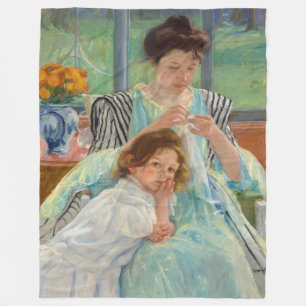 Mary Cassatt - Junge Mutter beim Nähen Fleecedecke