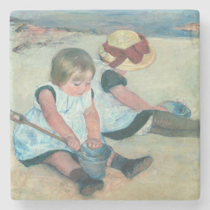 Mary Cassatt - Kinder, die am Strand spielen Steinuntersetzer