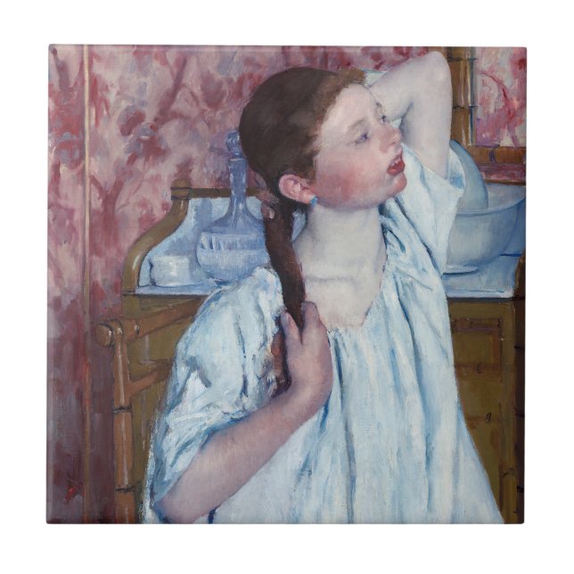 Mary Cassatt - Mädchen, die ihre Haare anordnen Fliese (Vorderseite)