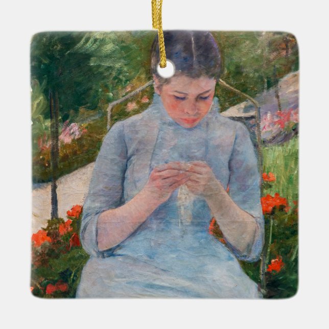 Mary Cassatt - Mädchen nähen im Garten Keramikornament (Vorderseite)