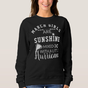 März Girls sind Sonnenscheinmischungen mit etwas H Sweatshirt
