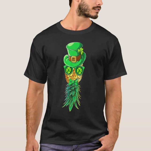 Maske Swinger Auf den Kopf Ananas St Patrick's Da T-Shirt (Vorderseite)