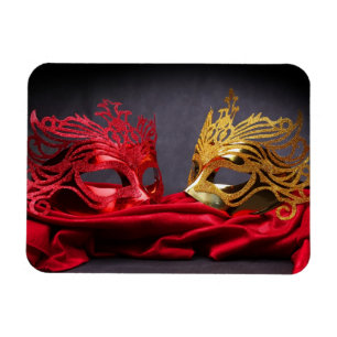 Maskeramikmaske auf rotem Samt Magnet