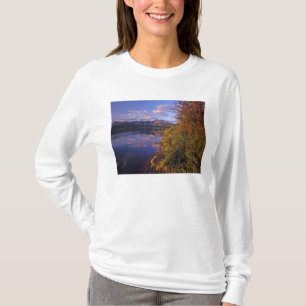 Maskinonge-See - Waterton-Seen-Nationalpark 2 T-Shirt