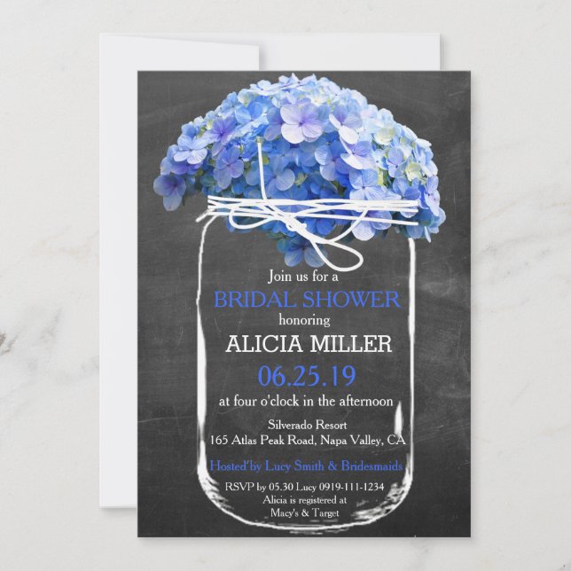 Mason Jar Chalkboard Blue Hydrangeas Brautparty Einladung (Vorderseite)