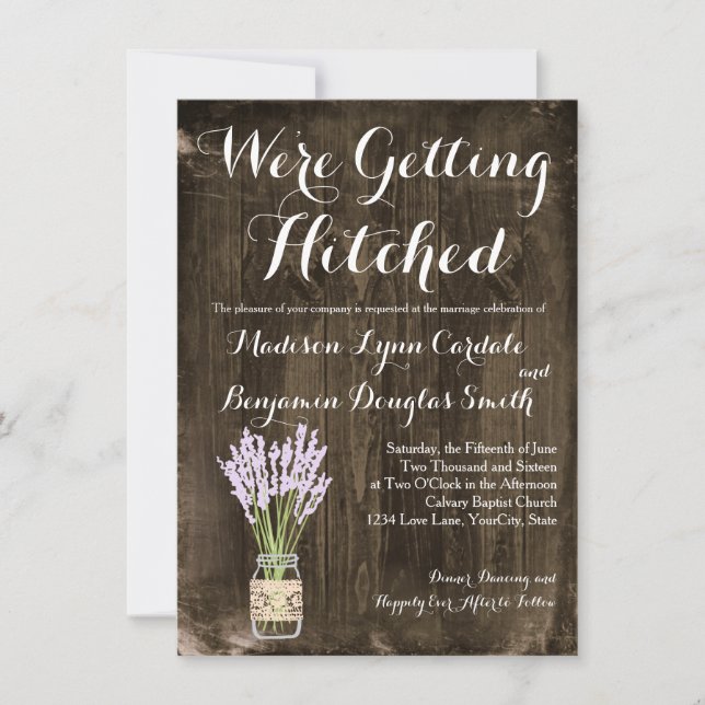 Mason Jar Hitched Country Wedding Einladungen (Vorderseite)