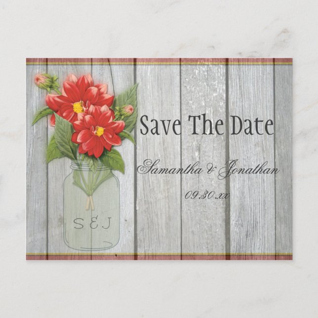 Mason Jar Red Dahlias Barn Wood Save the Date Ankündigungspostkarte (Vorderseite)