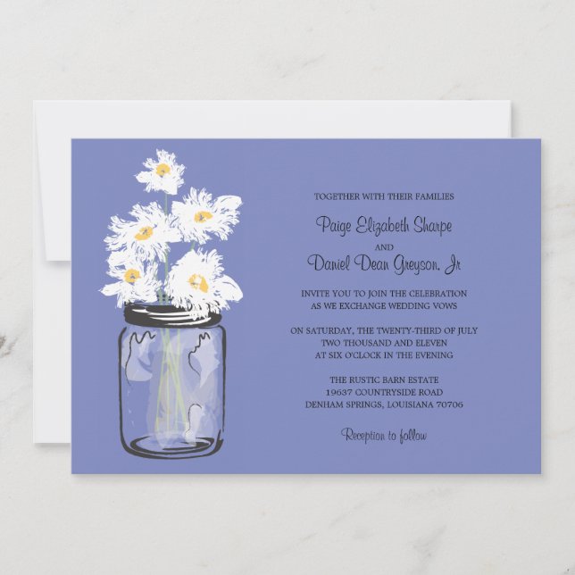 Mason Jar und White Daisies Wedding Einladung (Vorderseite)