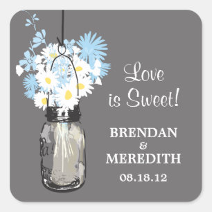 Mason Jar und White Daisies Wedding Quadratischer Aufkleber