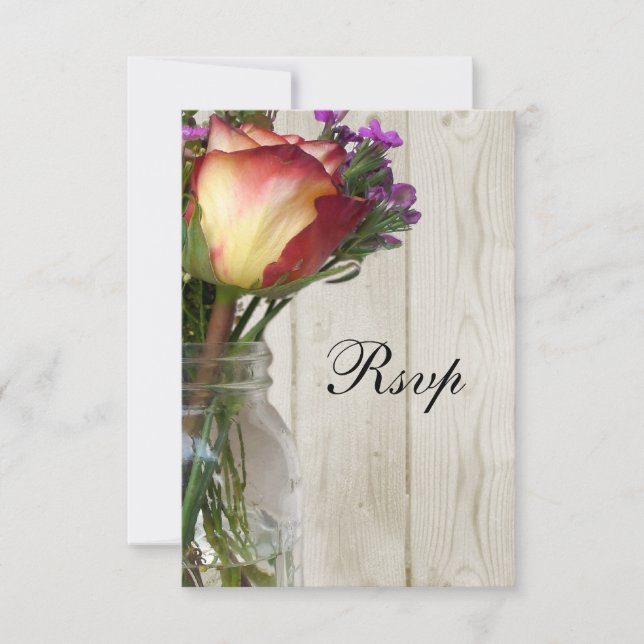Mason Jar w/Rose und Wildblumen RSVP Karte (Vorderseite)