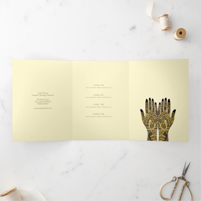 Massagetherapeutin Henna Mehndi Hands Dreifach Gefaltete Karte (Innenseite)