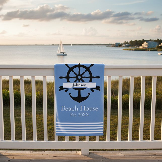 Maßgeschneiderte Streifen mit weißem Streifen und  Strandtuch (Von Creator hochgeladen)