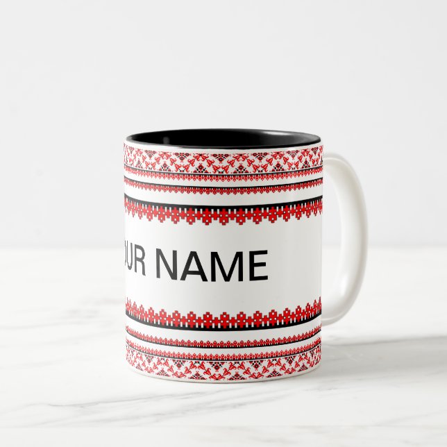 Maßgeschneiderte ukrainische bestickte Tasse (VorderseiteRechts)
