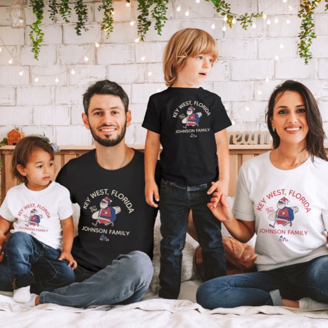 Maßgeschneiderte Weihnachts-Familie Beach Urlaub M T-Shirt (Von Creator hochgeladen)
