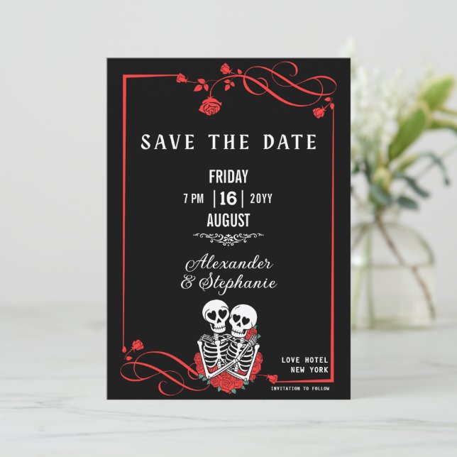Maßgeschneiderter Gothic Skull & Rose Save The Date (Stehend Vorderseite)