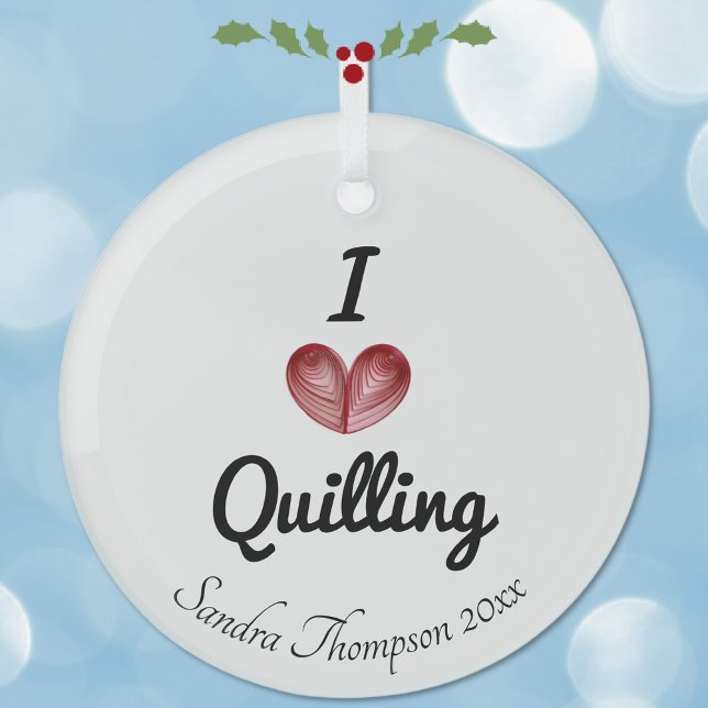 Maßgeschneiderter 'I heart Quilling' Keepake Ornament Aus Glas (Von Creator hochgeladen)