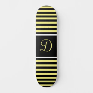 Maßgeschneiderter Streifenbrief in Schwarz und Gel Skateboard
